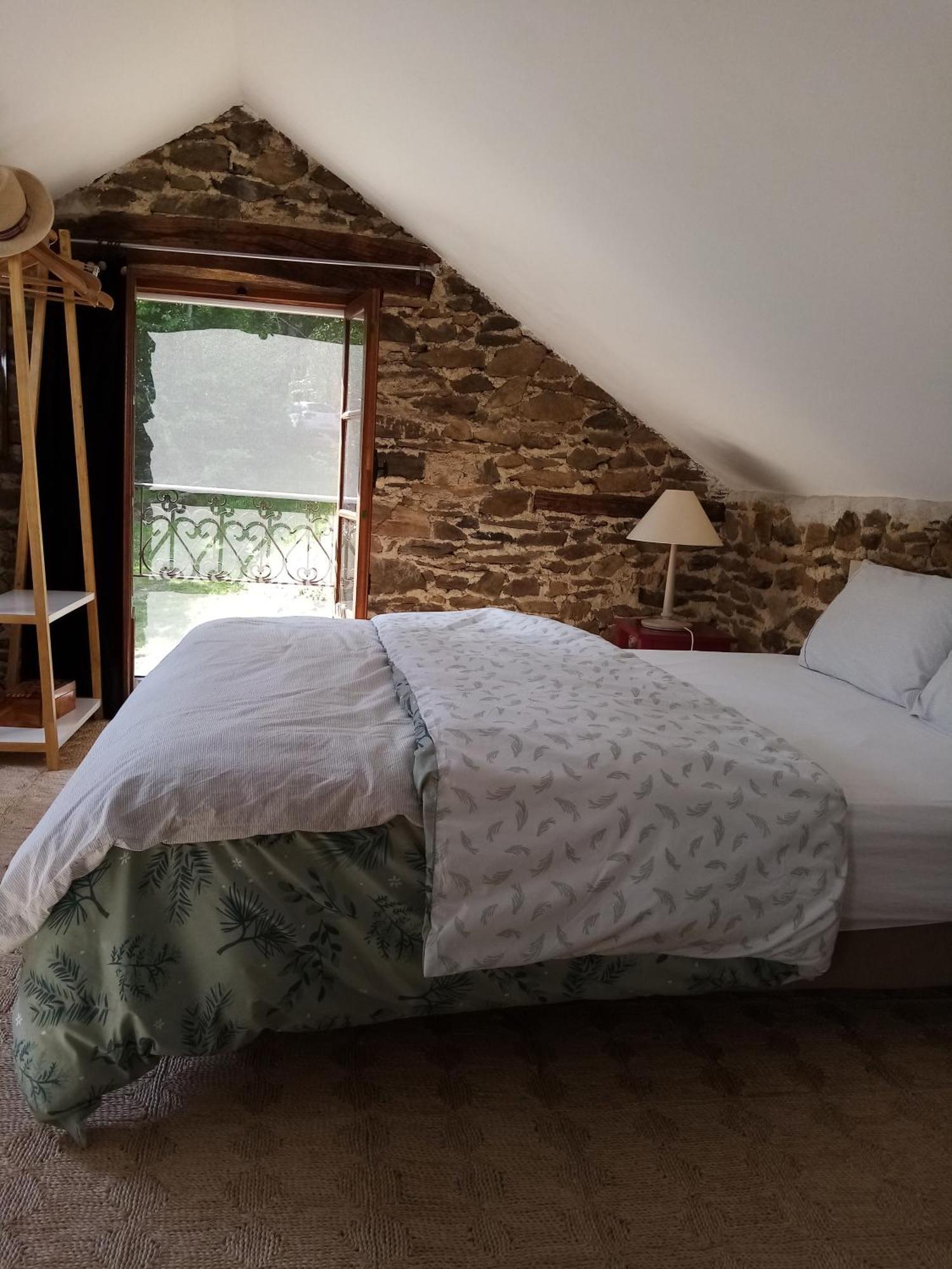 Saint-Sornin-Lavolps Le Grand Guillaume Maisonnette Independante المظهر الخارجي الصورة